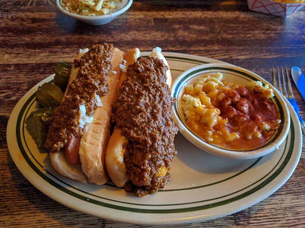 Tony Packos Restaurant | cafe | 1902 Front St, Toledo, OH 43605, USA | 4196916054 OR +1 419-691-6054