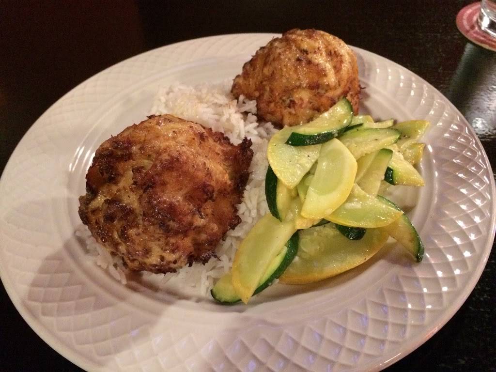 Stoners On the Square | restaurant | 5 N Main St, Mercersburg, PA 17236, USA | 7173285011 OR +1 717-328-5011