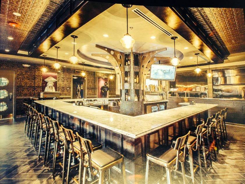 Mellow Mushroom | meal takeaway | 1940 Cinema Dr, Rock Hill, SC 29730, USA | 8033294743 OR +1 803-329-4743