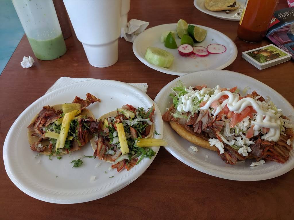 Taqueria el fogon | restaurant | 2604 N Arkansas, Wichita, KS 67204, USA | 3162089217 OR +1 316-208-9217