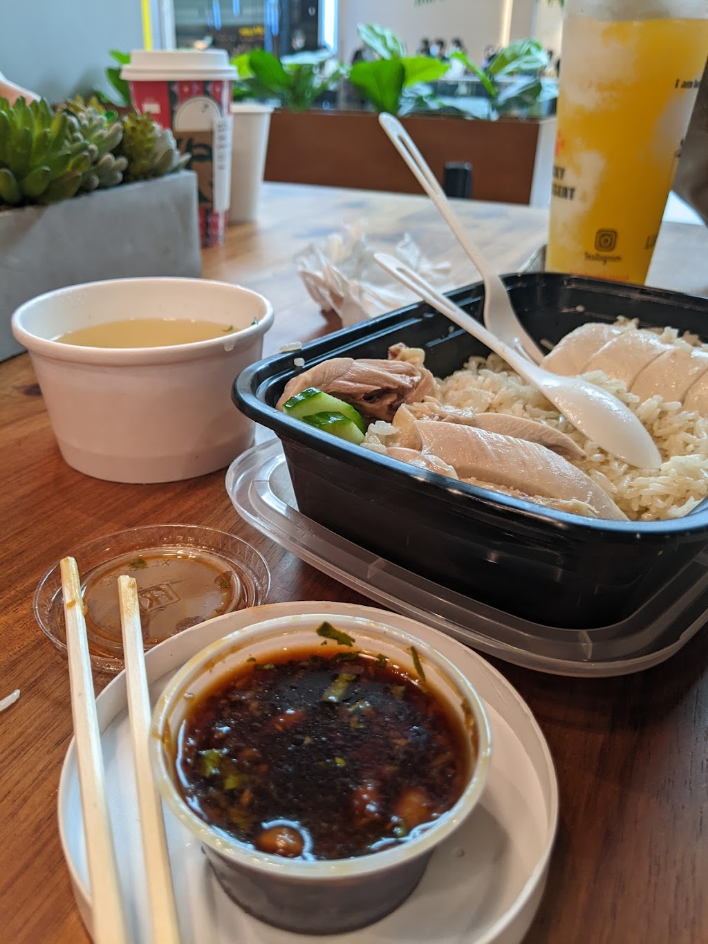 Rooster & Rice | restaurant | 2855 Stevens Creek Blvd, Santa Clara, CA 95050, USA | 4085390044 OR +1 408-539-0044