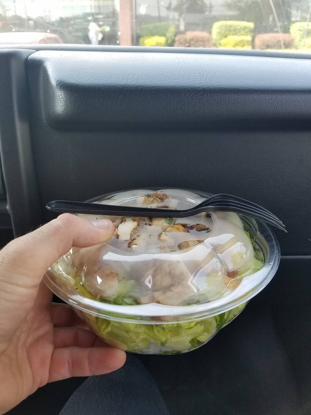 Luigis | restaurant | 526 Jericho Turnpike, Mineola, NY 11501, USA | 5162947400 OR +1 516-294-7400