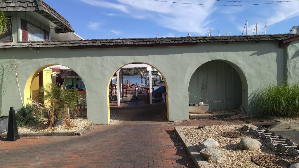 Inn At Pirates Cove Restaurant | restaurant | 4817 Riverside Dr, Galesville, MD 20765, USA | 4108672300 OR +1 410-867-2300