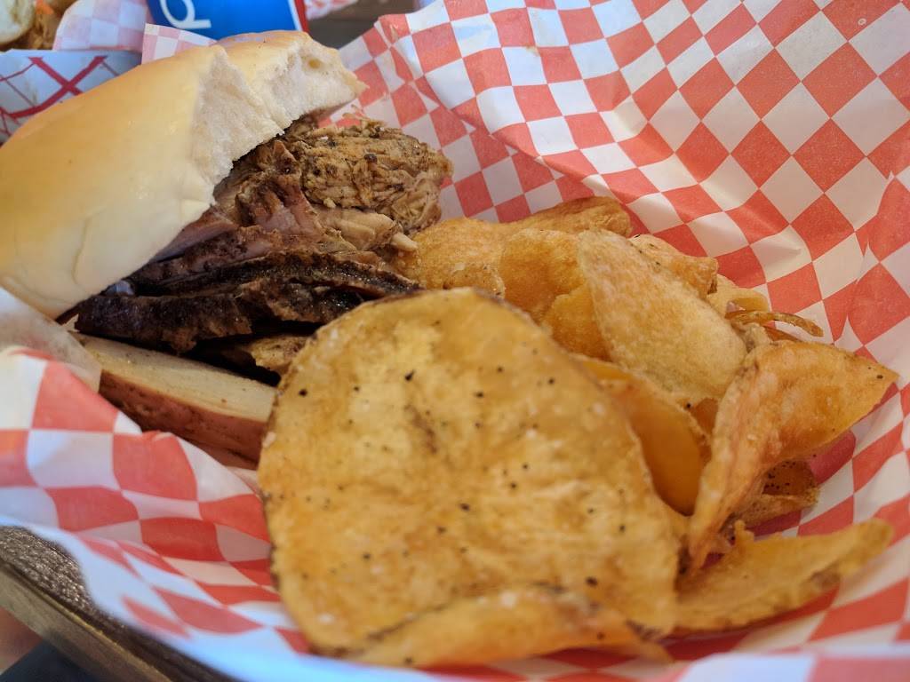 Big Willies Smokehouse | restaurant | 23 Monument Sq, Urbana, OH 43078, USA | 9375084686 OR +1 937-508-4686