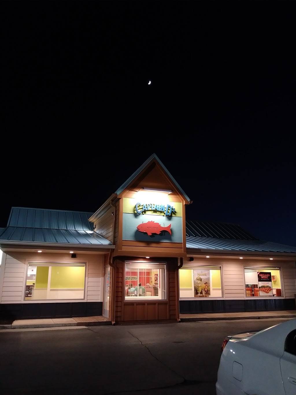 Captain Ds | restaurant | 1917 N Jackson St, Tullahoma, TN 37388, USA | 9314551104 OR +1 931-455-1104