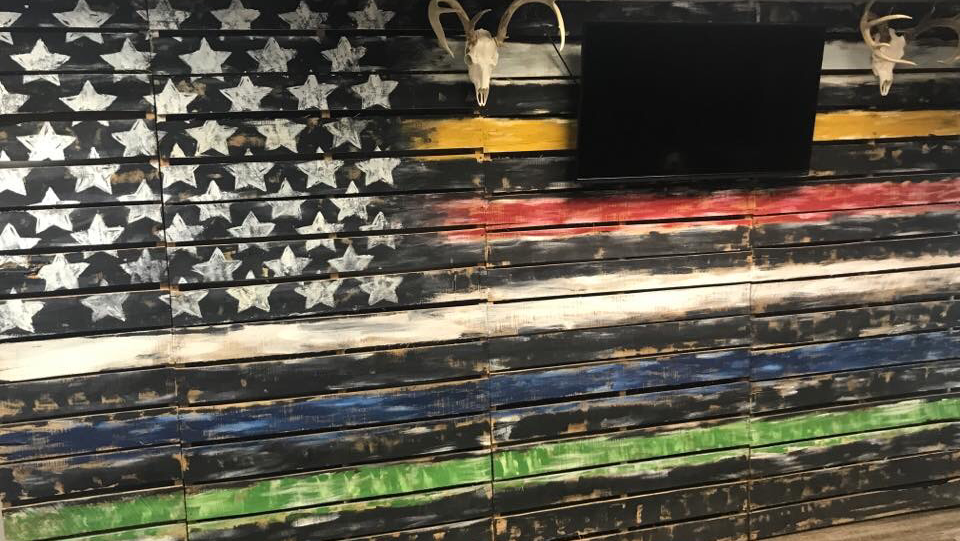 Dog House | restaurant | 100 S Truman Blvd, Crystal City, MO 63019, USA | 6364650718 OR +1 636-465-0718