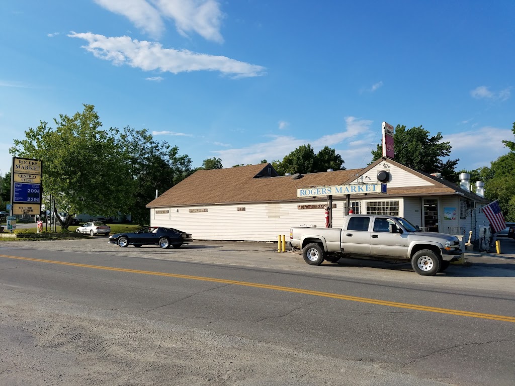 Rogers Market | meal takeaway | 2335 Hudson Rd, Hudson, ME 04449, USA | 2073272228 OR +1 207-327-2228