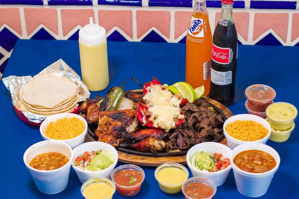 "Al Carbon" Pollos Asados | restaurant | 13835 Nacogdoches Rd, San Antonio, TX 78217, USA | 2106869027 OR +1 210-686-9027