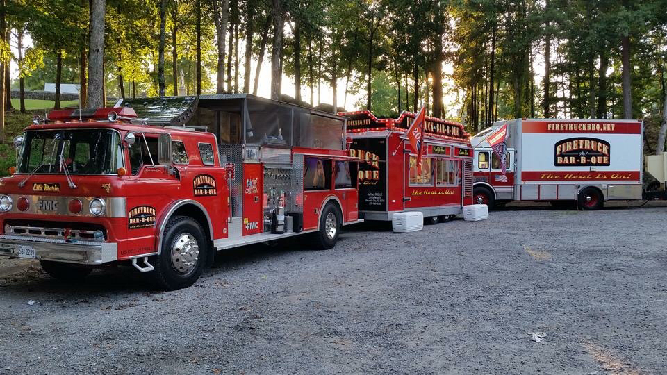 FiretruckBBQ | restaurant | 217 Jefferson St, Alexander City, AL 35010, USA | 2059360058 OR +1 205-936-0058