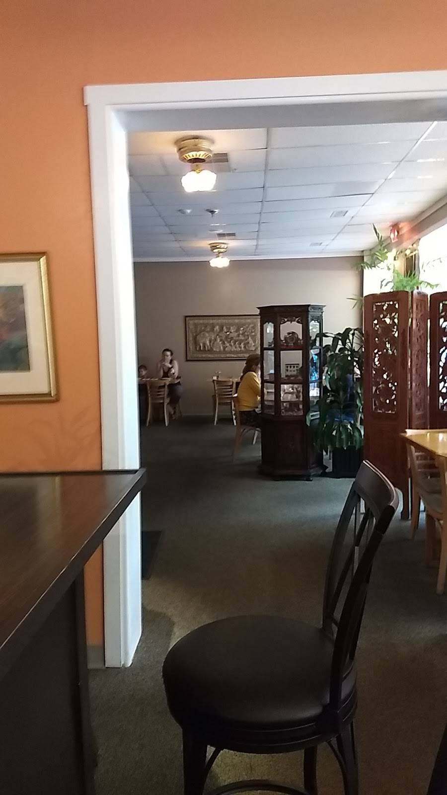 Benjarong Restaurant | restaurant | 214 Main St, Acton, MA 01720, USA | 9786359580 OR +1 978-635-9580