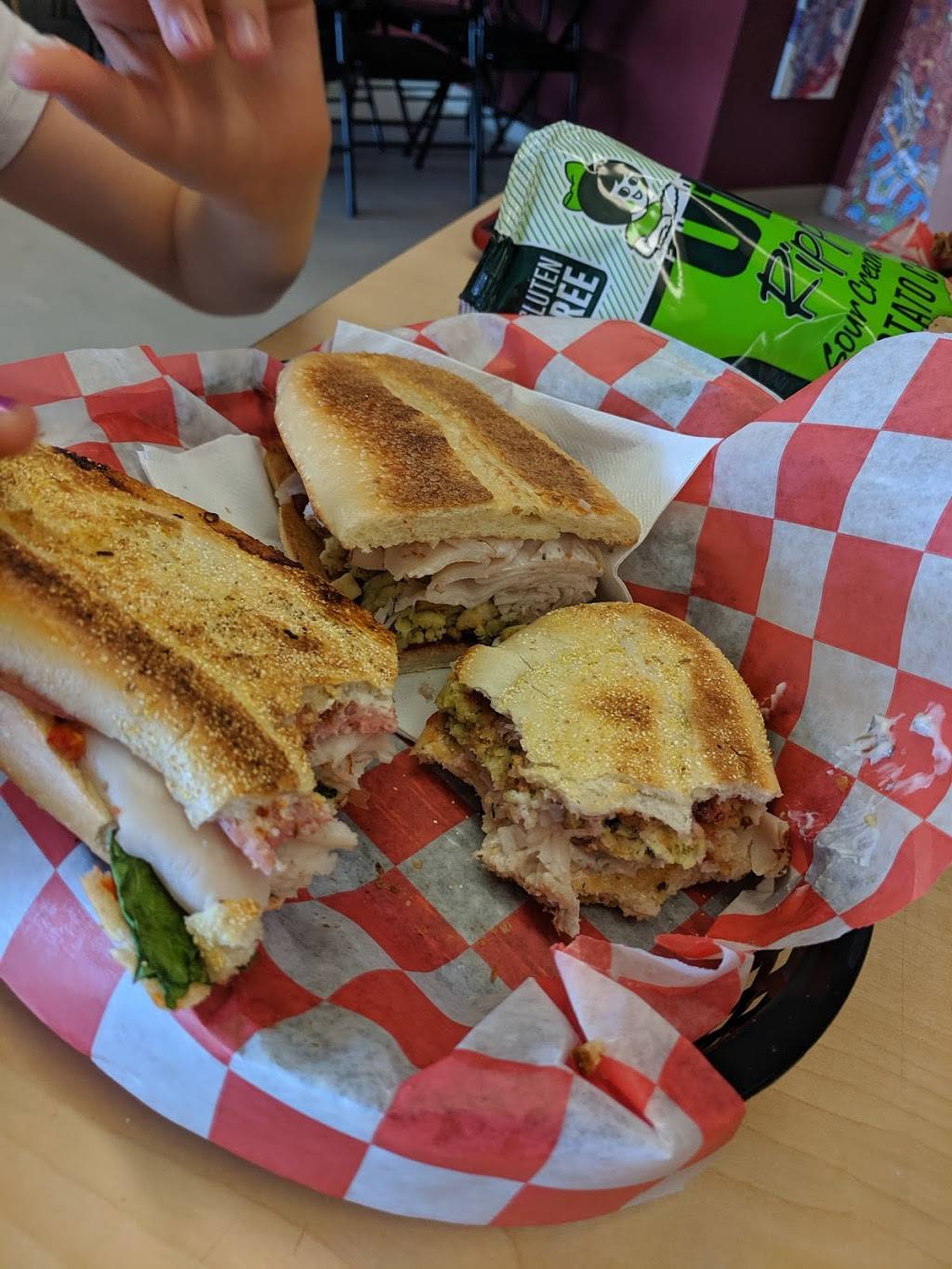 The Greatfull Bread Sandwich Shop | restaurant | 1277 Post Rd, Warwick, RI 02888, USA | 4017808878 OR +1 401-780-8878