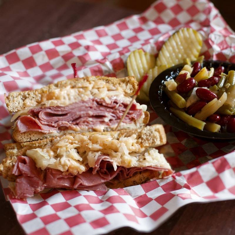 Dog and Duck Belle Hall | restaurant | 624 Long Point Rd A, Mt Pleasant, SC 29464, USA | 8438813056 OR +1 843-881-3056