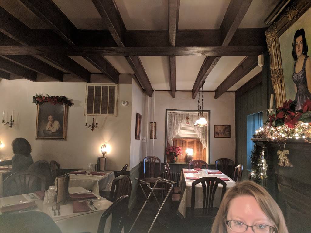 Fasageos Italian Restaurant | restaurant | 724 Ridge Rd, Sellersville, PA 18960, USA | 2152573545 OR +1 215-257-3545