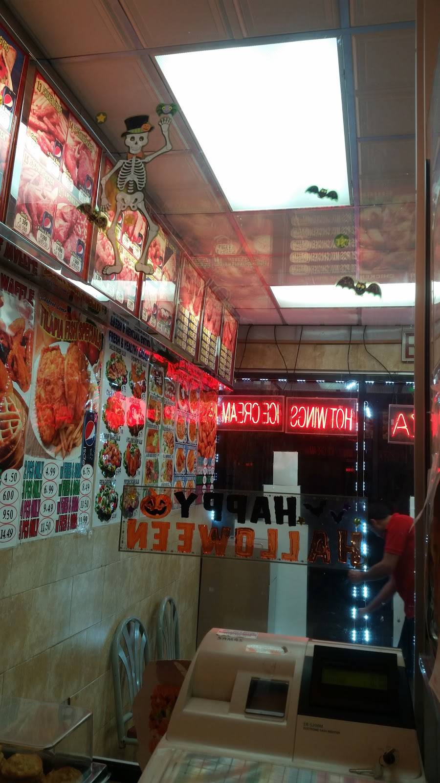 Crown Chicken & Pizza | restaurant | 431 Ralph Ave, Brooklyn, NY 11233, USA | 3474065225 OR +1 347-406-5225