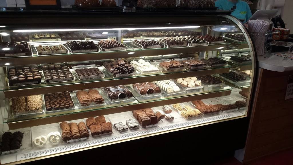 ScoopS | restaurant | 109 SW Broad St, Lyons, GA 30436, USA | 9124033165 OR +1 912-403-3165