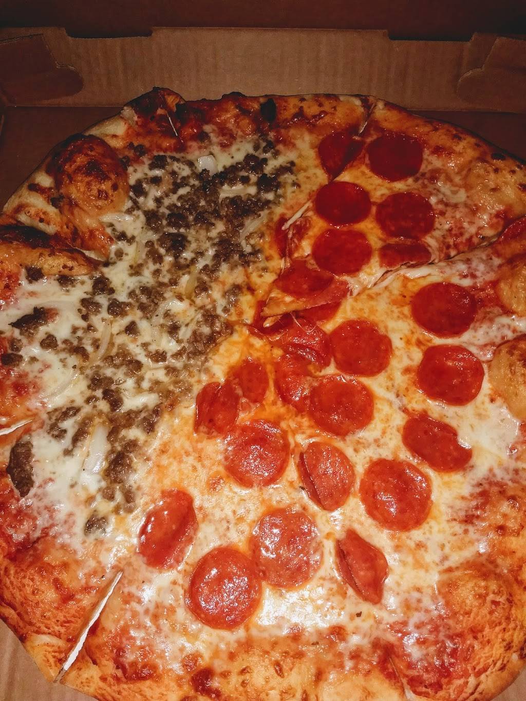 Iron Tails Saloon | restaurant | 559 ME-109, Acton, ME 04001, USA | 2078501142 OR +1 207-850-1142