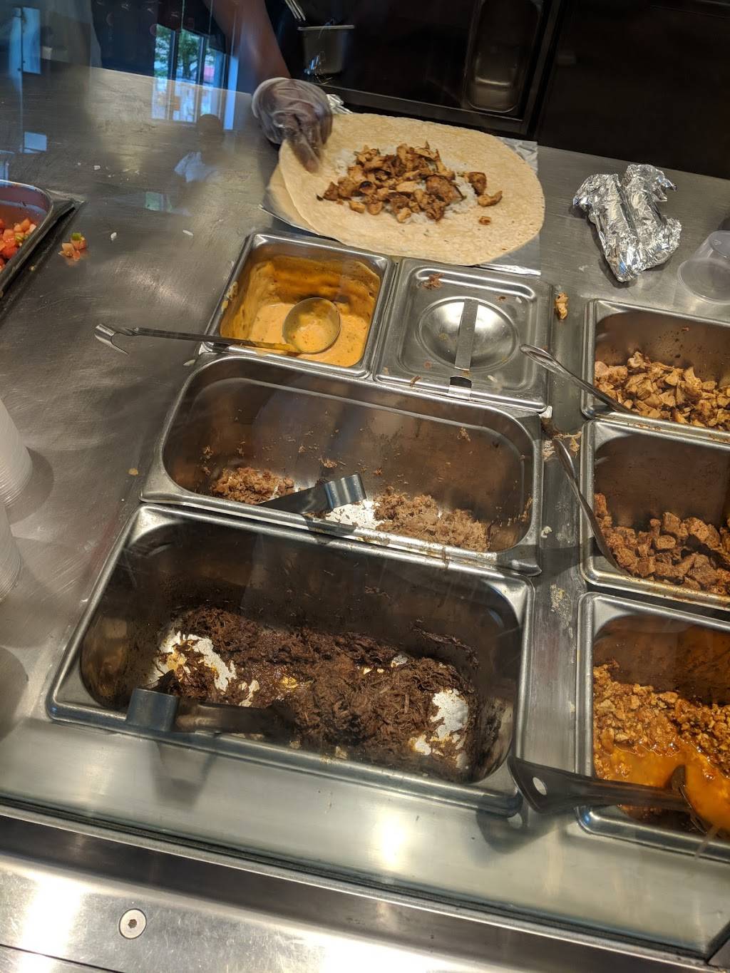 Chipotle Mexican Grill | restaurant | 16729 Lorain Ave, Cleveland, OH 44111, USA | 2164723209 OR +1 216-472-3209