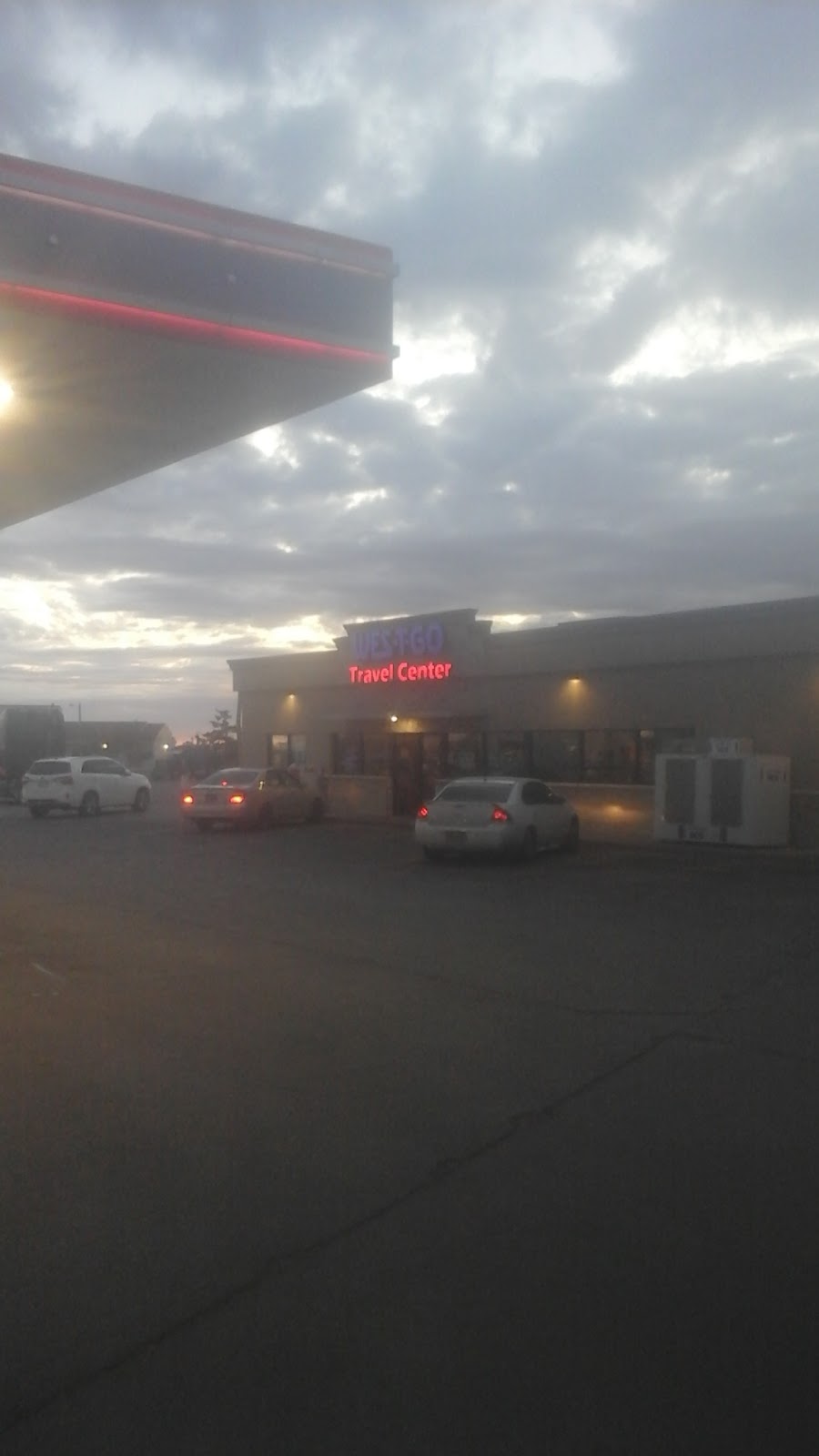 Yesway | restaurant | 1015 US-54, Guymon, OK 73942, USA | 5803384229 OR +1 580-338-4229