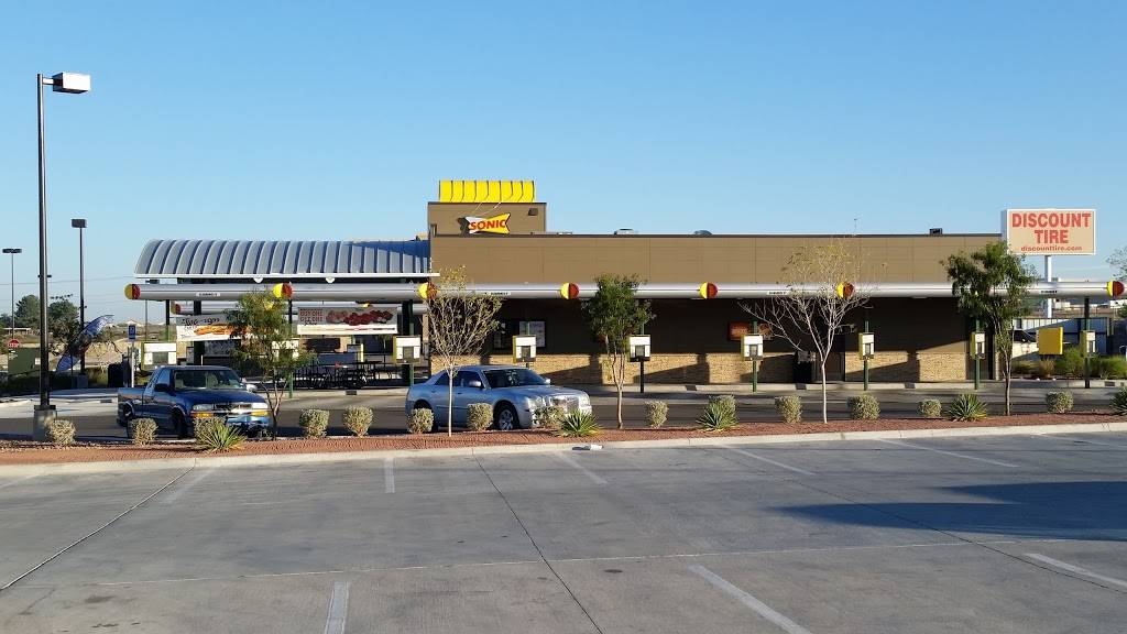 Sonic Drive-In | restaurant | 7069 S Desert Blvd, Canutillo, TX 79835, USA | 9158772428 OR +1 915-877-2428