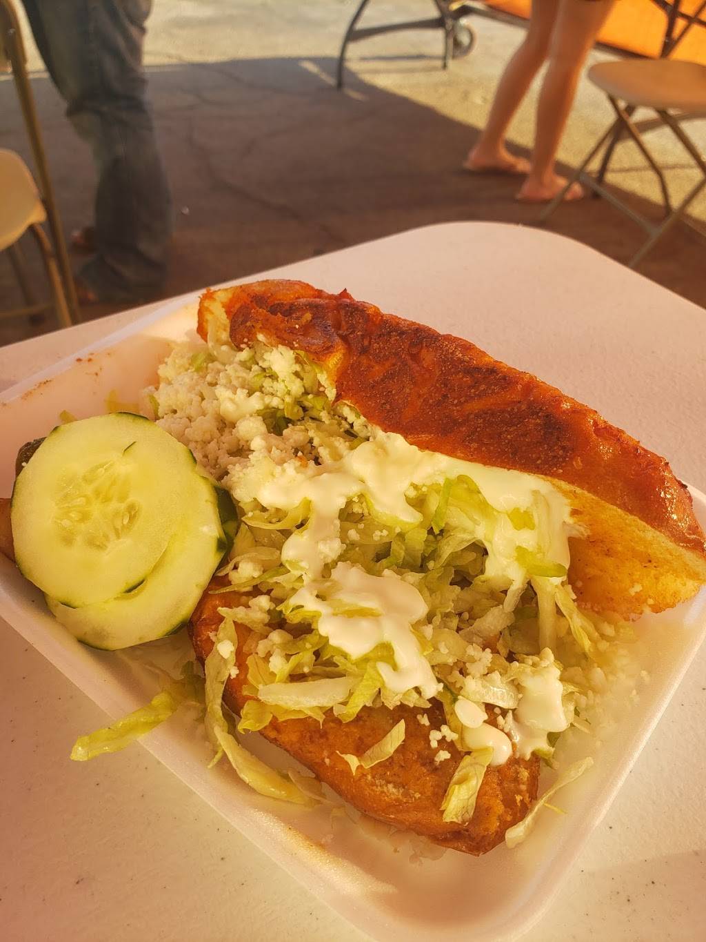 Comida Mexicana 100% D.F. LLC | restaurant | 1605 N 21st Pl, Phoenix, AZ 85006, USA | 6024861244 OR +1 602-486-1244