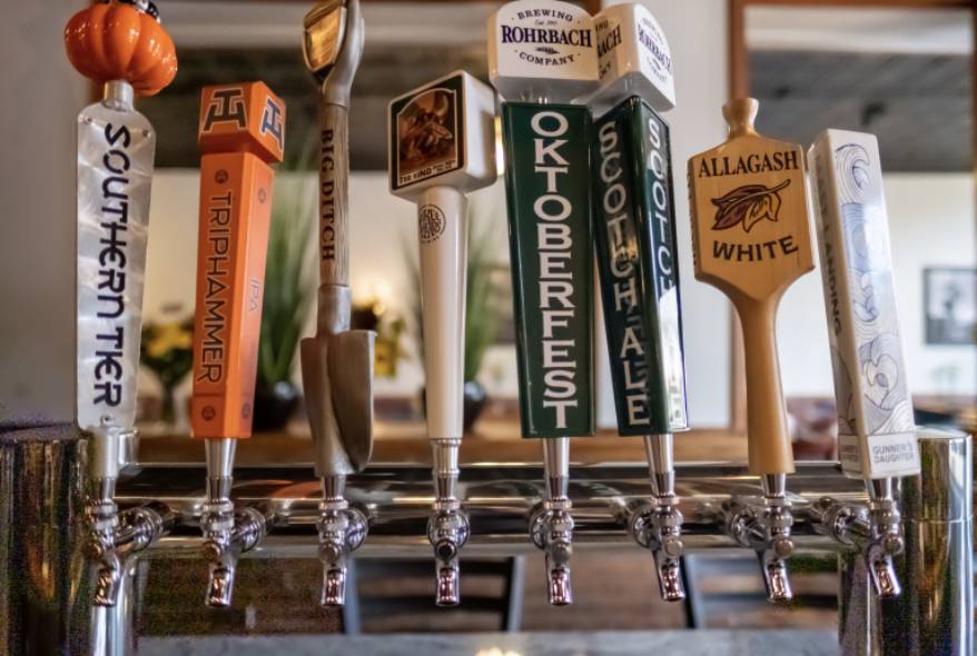 Lucca Kitchen & Cocktails | restaurant | 425 Merchants Rd, Rochester, NY 14609, USA | 5854480061 OR +1 585-448-0061