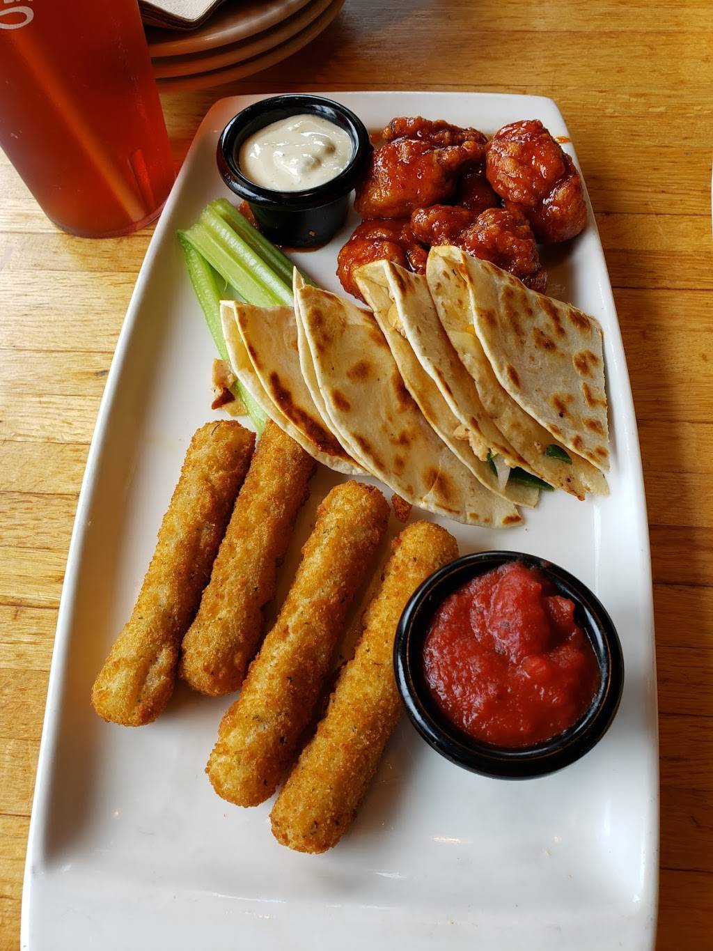 Applebees Grill + Bar | restaurant | 2656 Delaware Ave, Buffalo, NY 14216, USA | 7168769153 OR +1 716-876-9153