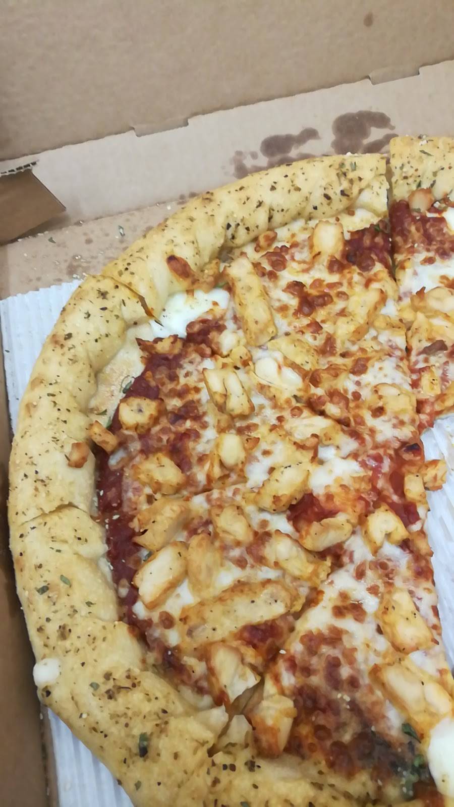 Pizza Hut | meal takeaway | 3408 S Blvd, Edmond, OK 73013, USA | 4053417223 OR +1 405-341-7223