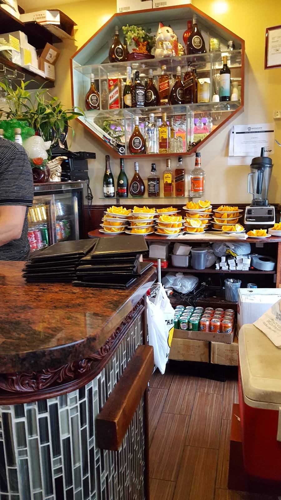 Jade Harbor Chinese Seafood Restaurant | restaurant | 6836 Bustleton Ave, Philadelphia, PA 19149, USA | 2675382431 OR +1 267-538-2431