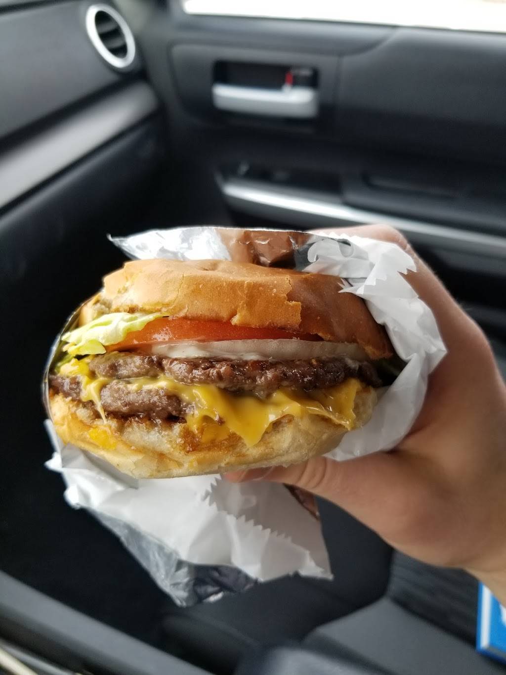 Swensons (Polaris) Drive-In Restaurants | restaurant | 2012 Ikea Way, Columbus, OH 43240, USA | 6146121934 OR +1 614-612-1934