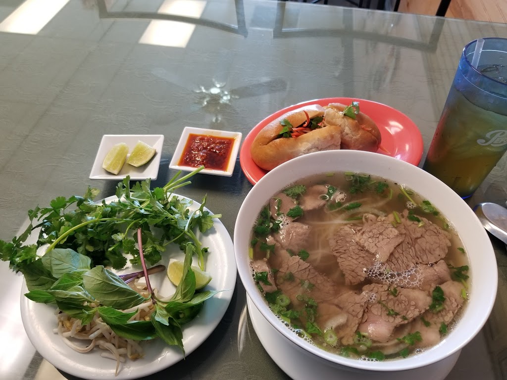 Phở Kim | restaurant | 3433 S Campbell Ave C, Springfield, MO 65807, USA | 4178839999 OR +1 417-883-9999