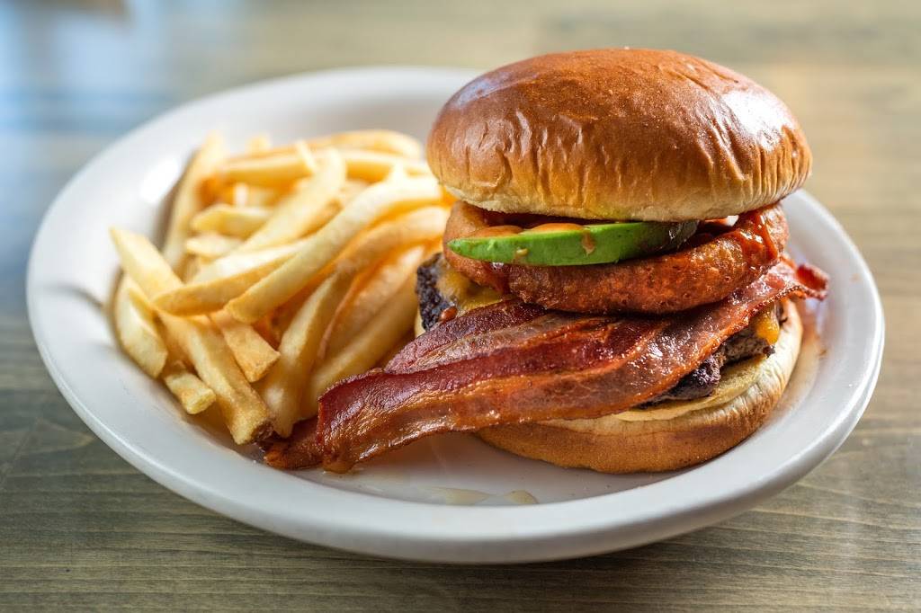 Backyard Grill | restaurant | 6355 N Pulaski Rd, Chicago, IL 60646, USA | 7734788802 OR +1 773-478-8802