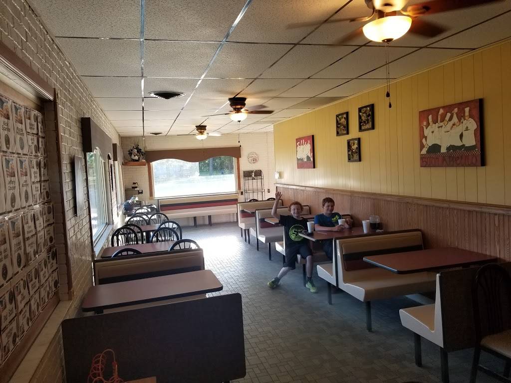 Mr. Scribs Pizza | restaurant | 6826 E Apple Ave, Muskegon, MI 49442, USA | 2317882301 OR +1 231-788-2301