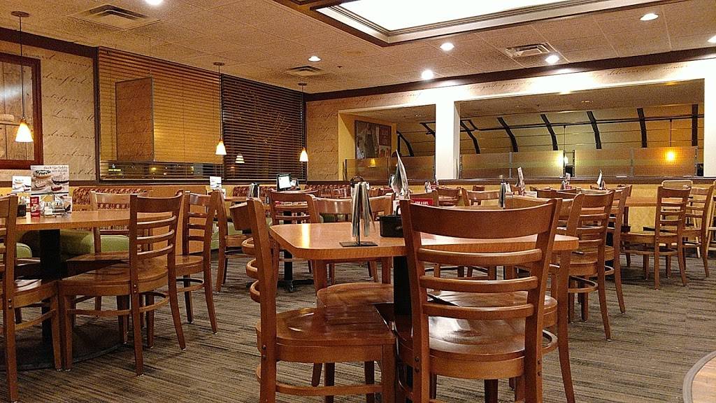 Bakers Square Restaurant & Bakery | restaurant | 1881 West, MN-36, Roseville, MN 55113, USA | 6516313322 OR +1 651-631-3322