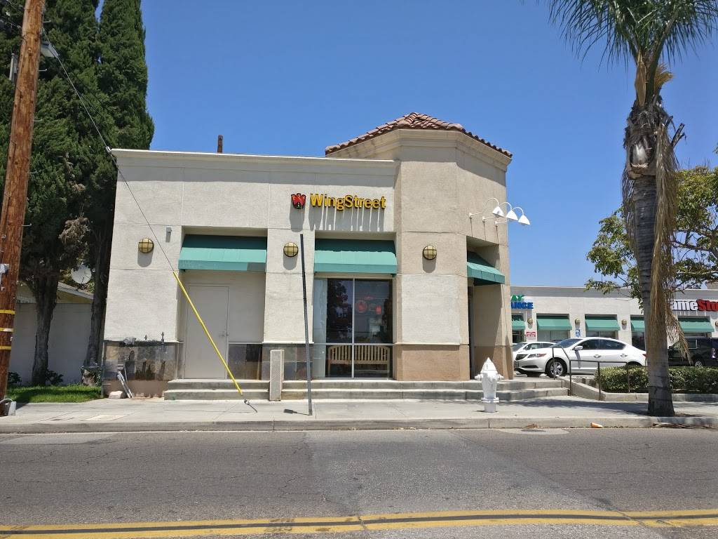 Pizza Hut | restaurant | 1036 S Main St #104, Santa Ana, CA 92701, USA | 7145685411 OR +1 714-568-5411