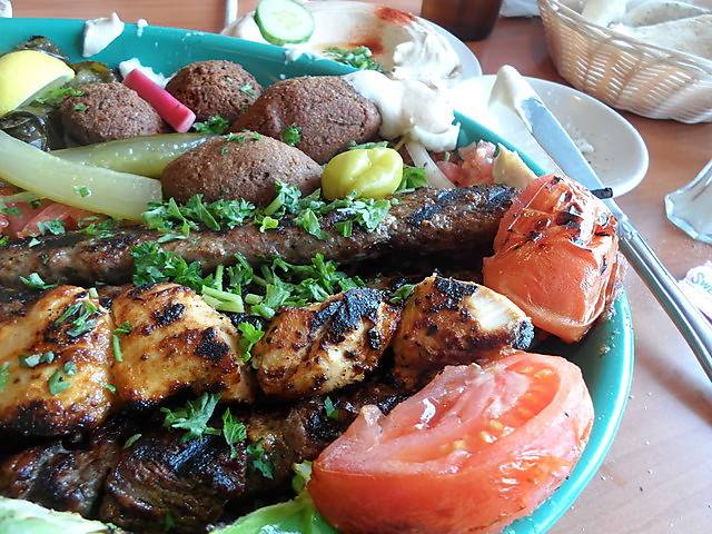 Beirut Gardens Restaurant | restaurant | 19045 Eureka Rd, Southgate, MI 48195, USA | 7342816780 OR +1 734-281-6780