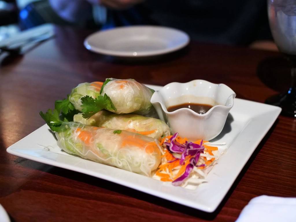 Bangkok Royal | restaurant | 215 S University Parks Dr, Waco, TX 76701, USA | 2547572741 OR +1 254-757-2741