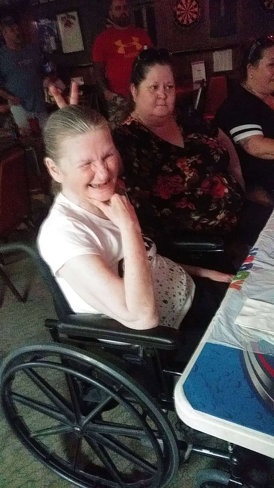 Wooden Nickel | restaurant | 2724 Madison Ave, Indianapolis, IN 46225, USA | 3177843817 OR +1 317-784-3817