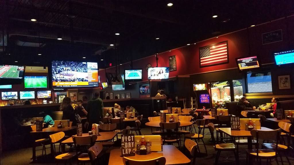 Buffalo Wild Wings | meal takeaway | 3192 S Linden Rd G, Flint, MI 48507, USA | 8102301299 OR +1 810-230-1299