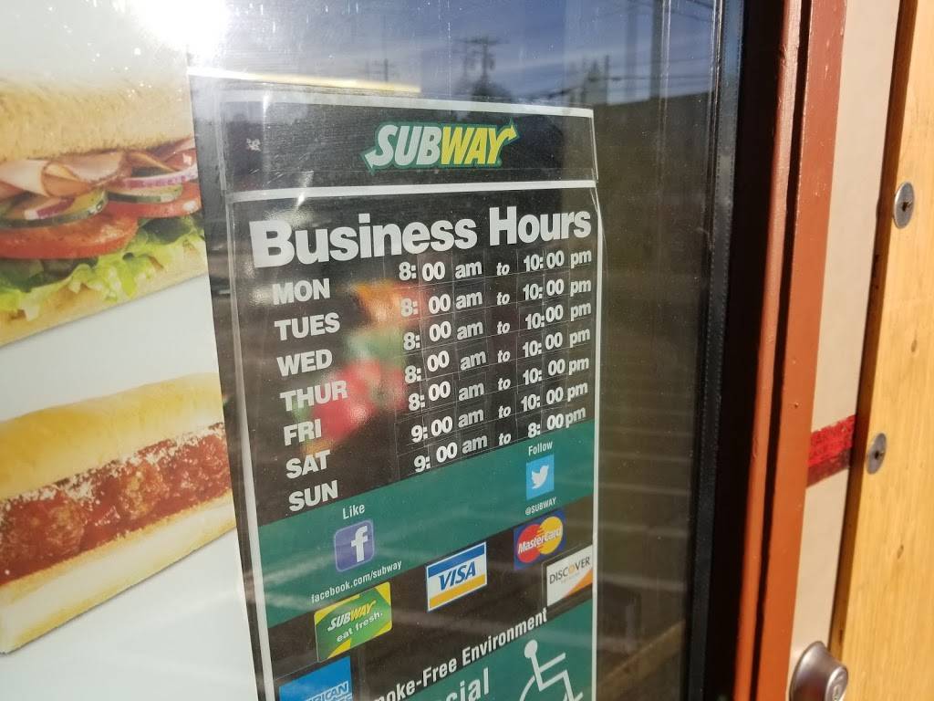 Subway | meal takeaway | 3001 6th Ave, Tacoma, WA 98406, USA | 2532723633 OR +1 253-272-3633