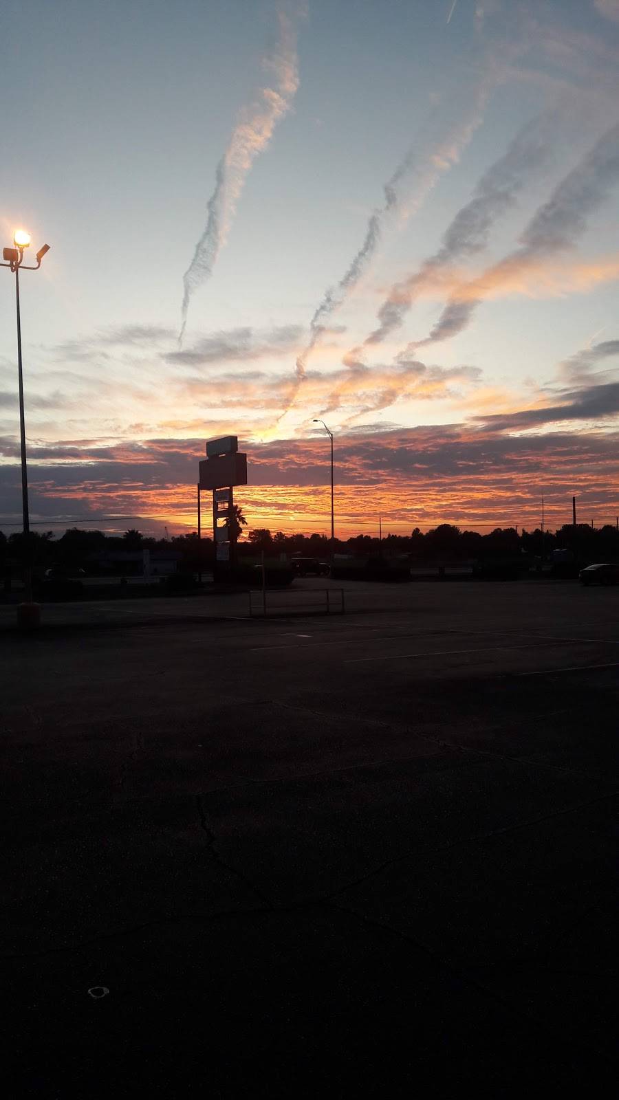 Las Fuentes Restaurant | restaurant | 5300 Doniphan Dr # 3, El Paso, TX 79932, USA | 9155819675 OR +1 915-581-9675