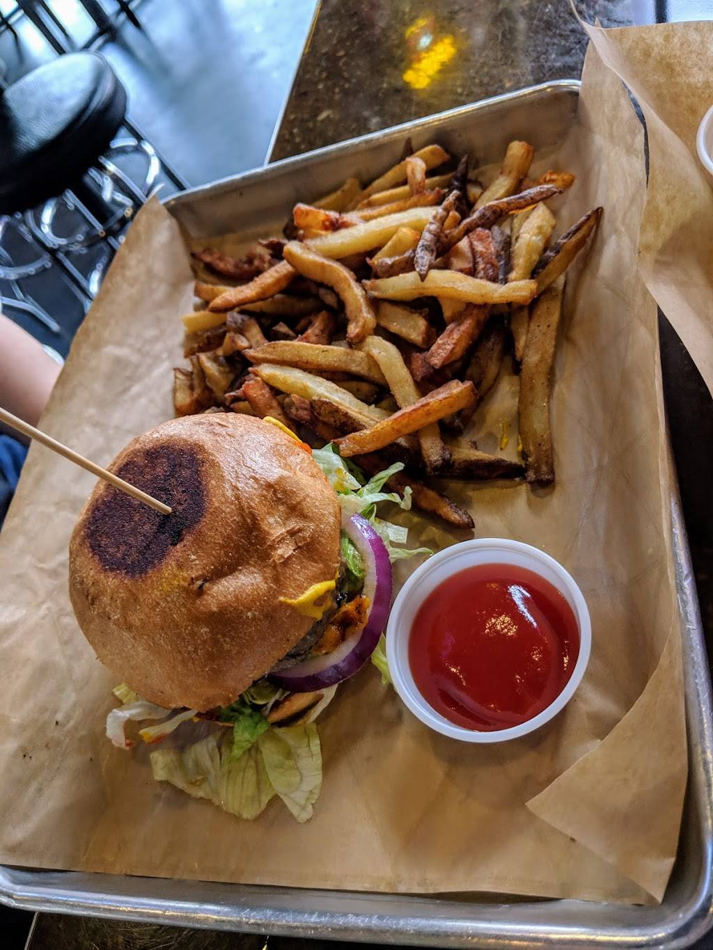 Coachs xXx Smoke | restaurant | 330 Austin Ave, Waco, TX 76701, USA | 2547321200 OR +1 254-732-1200