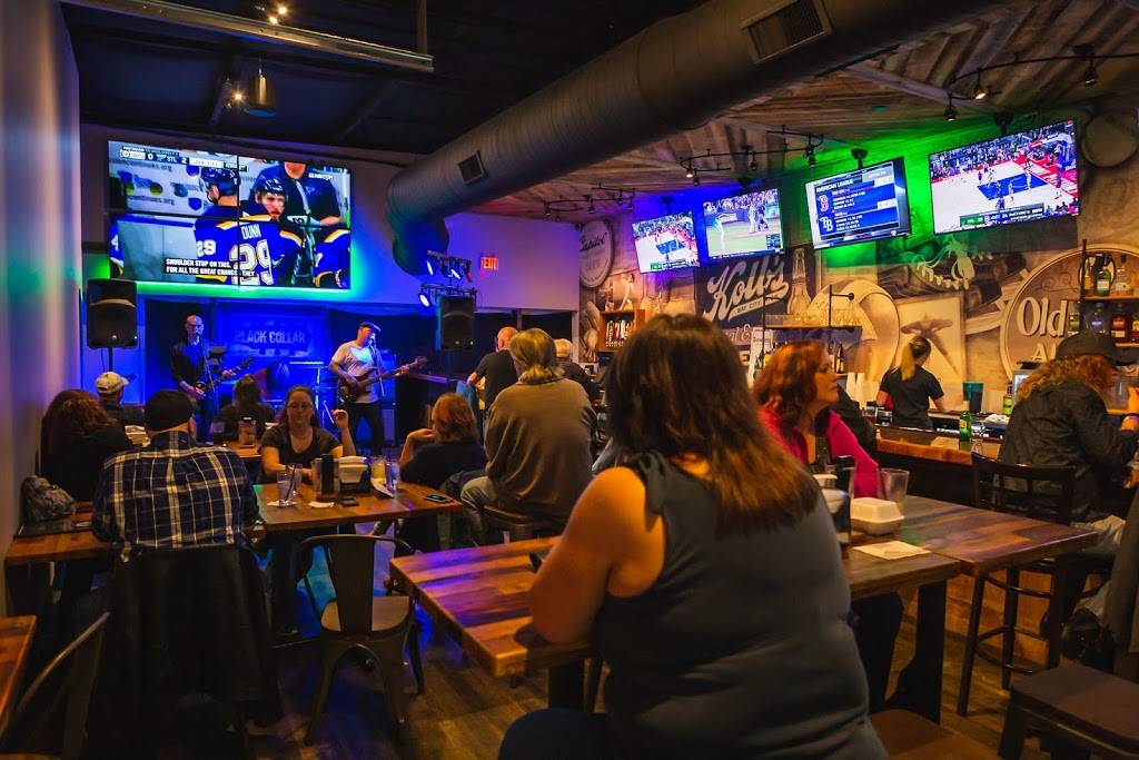 Clubhouse Sports Bar & Billiards | restaurant | 21174 Timberlake Rd, Lynchburg, VA 24502, USA | 4342397665 OR +1 434-239-7665