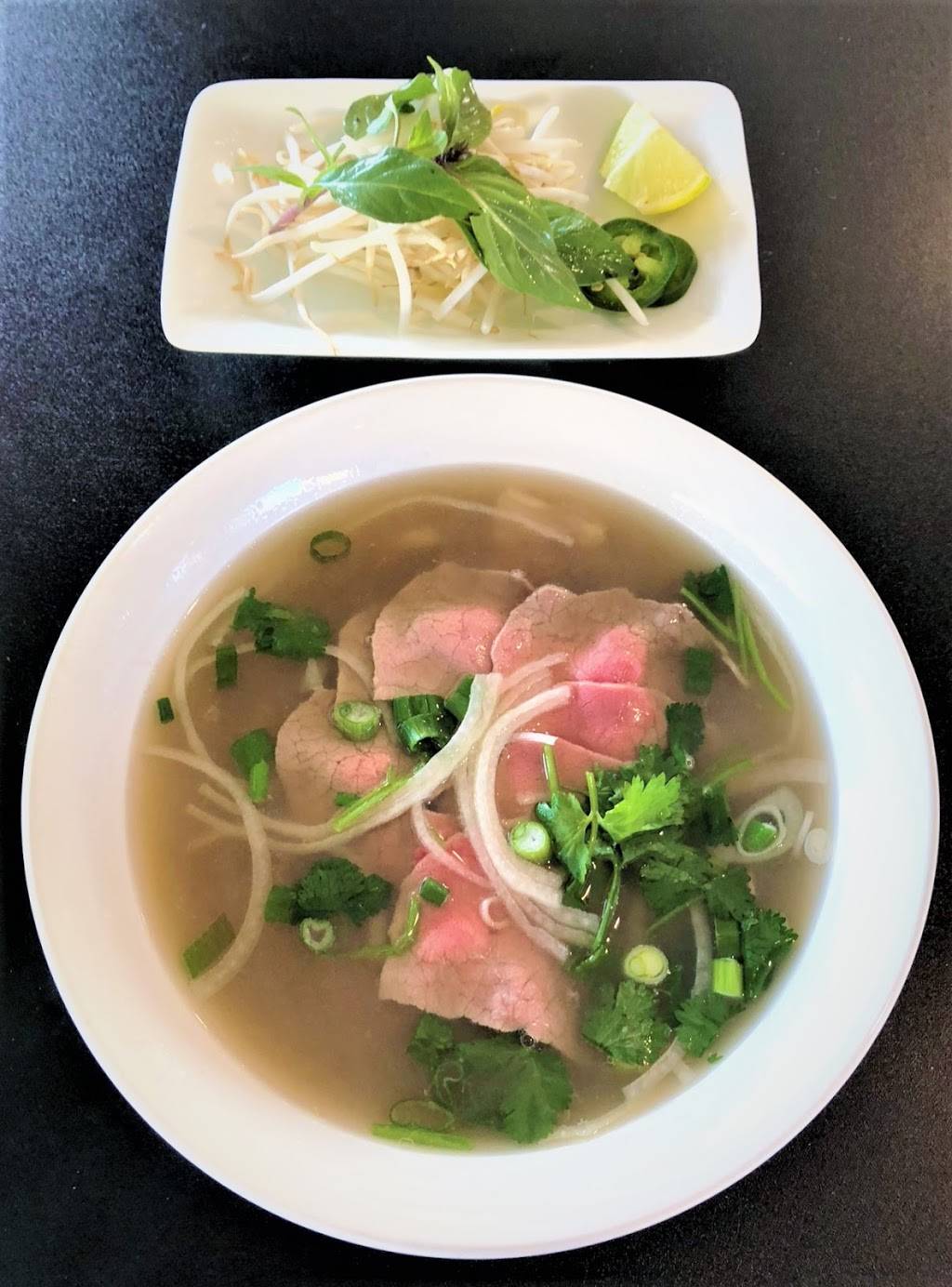 Pho Ha Noi | restaurant | 6904 Miramar Rd #215, San Diego, CA 92121, USA | 8586216330 OR +1 858-621-6330