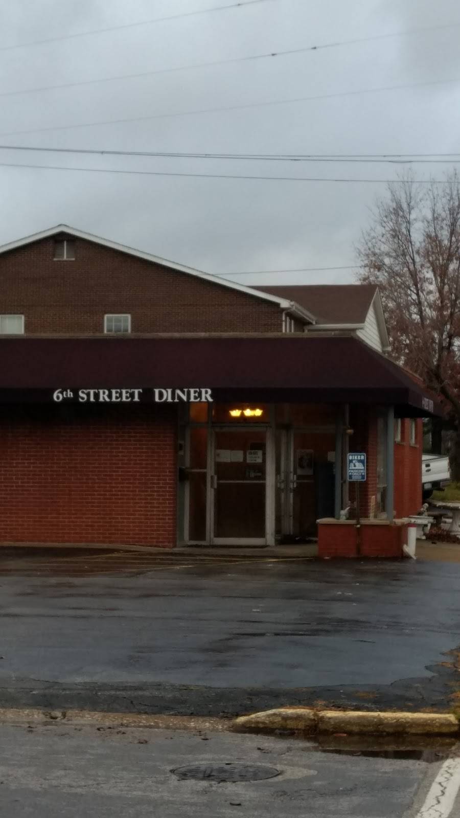Sixth Street Diner | restaurant | 300 N 6th St, Wood River, IL 62095, USA | 6182518286 OR +1 618-251-8286