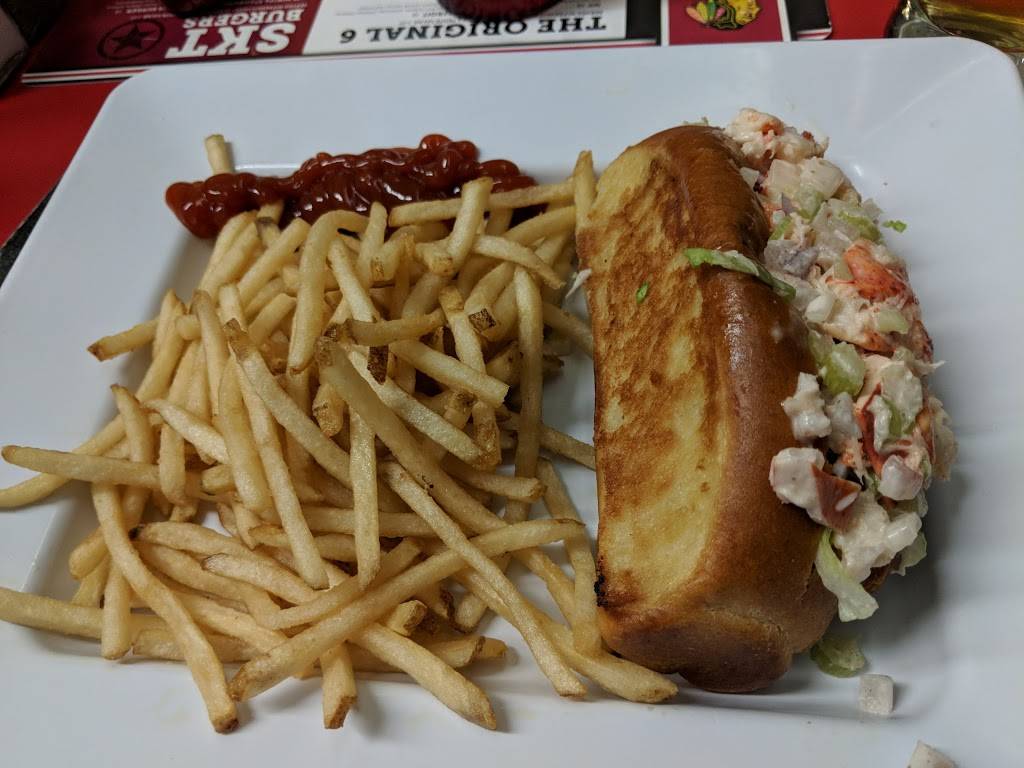 Stanleys Kitchen & Tap | restaurant | W OHare Ave, Chicago, IL 60666, USA | 7736866105 OR +1 773-686-6105