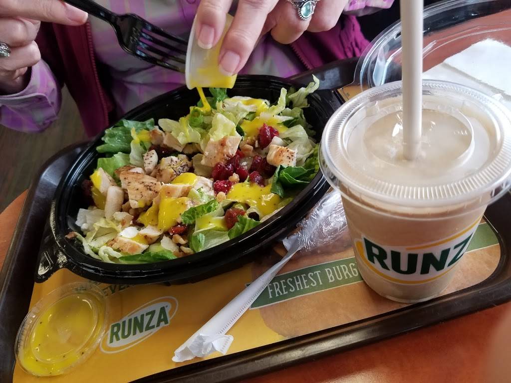 Runza Restaurant | restaurant | 329 W David Dr, York, NE 68467, USA | 4023620074 OR +1 402-362-0074