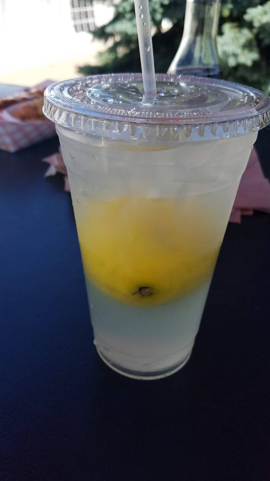 The Lobster Pot | restaurant | 301 US-1, Kittery, ME 03904, USA | 2077529193 OR +1 207-752-9193