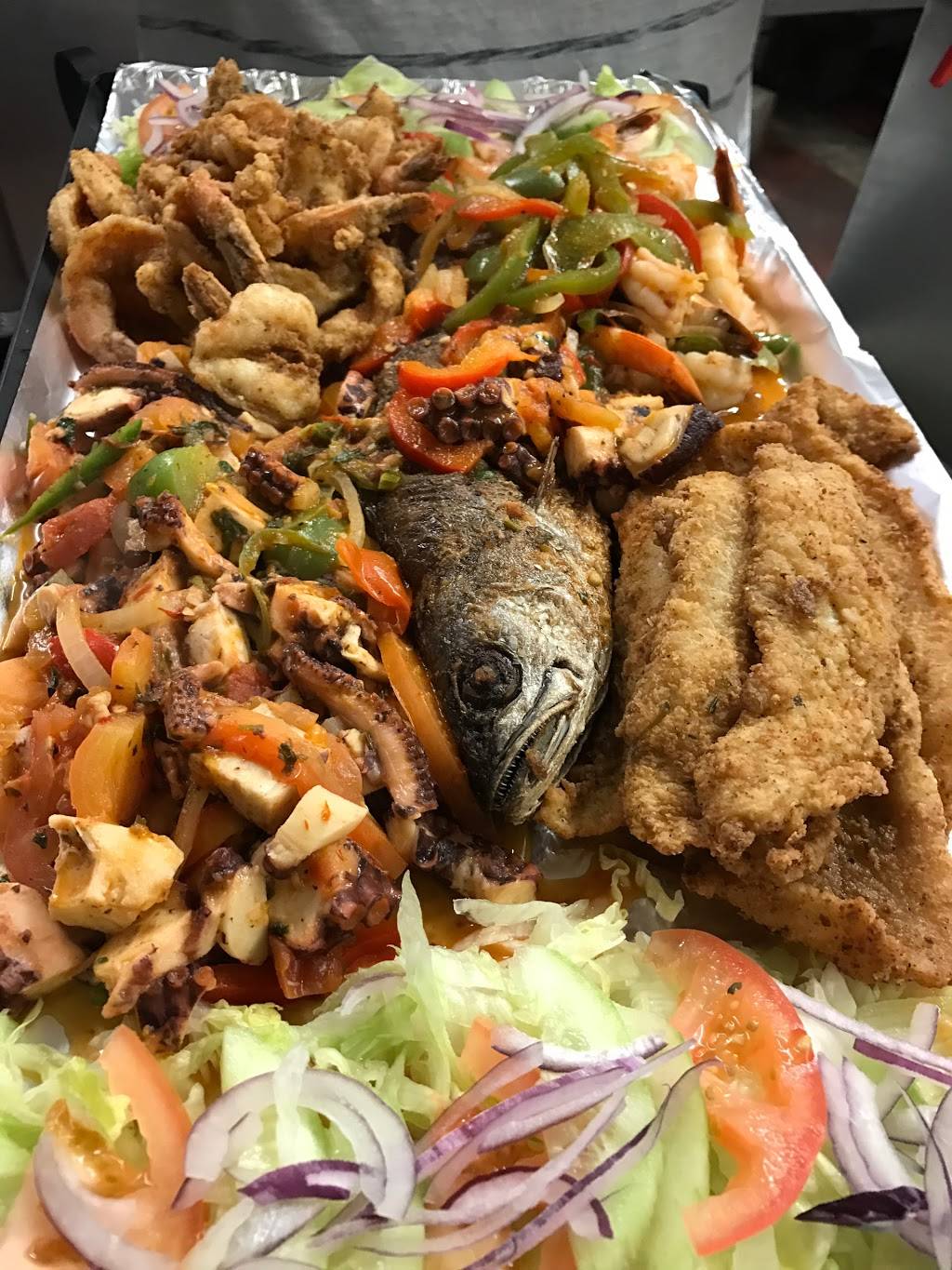 Restaurant El Pacifico | restaurant | 3311 N 16th St, Phoenix, AZ 85016, USA | 6022775639 OR +1 602-277-5639