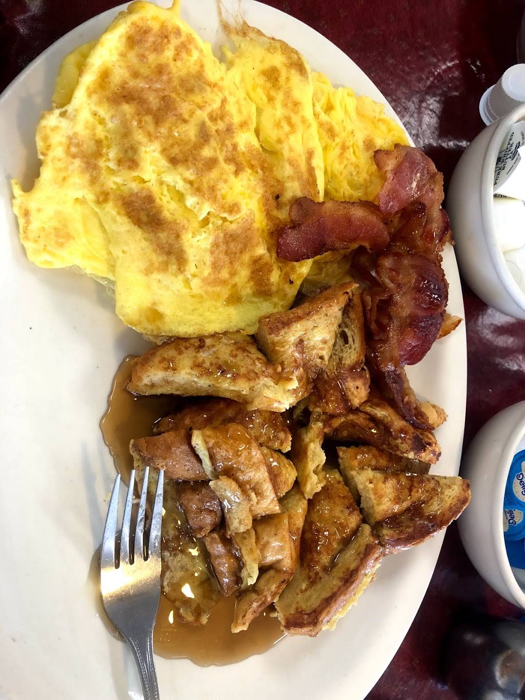 Sammies Cafe & Pancake House | restaurant | 8831 95th St, Palos Hills, IL 60465, USA | 7085994480 OR +1 708-599-4480