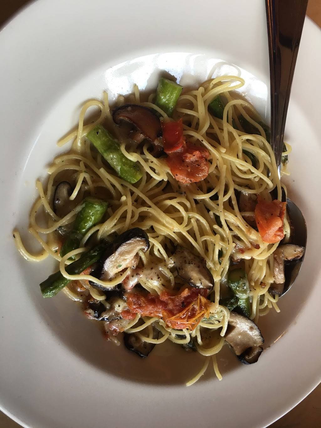 The Cheesecake Factory | restaurant | 398 E Sailer Dr, San Mateo, CA 94403, USA | 6506380310 OR +1 650-638-0310